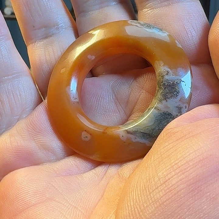 王***姐玛瑙/玉髓未镶嵌颈饰