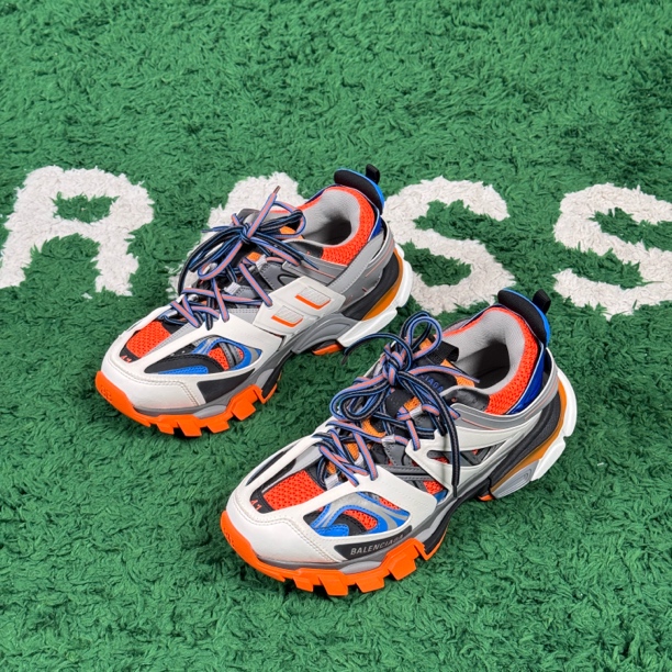 全新未使用 Balenciaga/巴黎世家 Track1.0白蓝橙 老爹鞋 41码