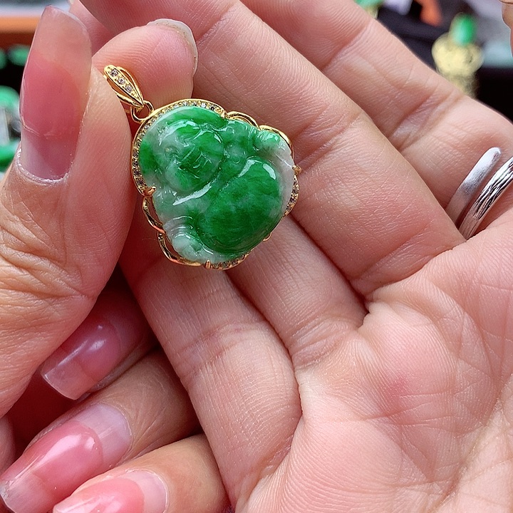 翡翠颈饰银S925镶嵌翡翠