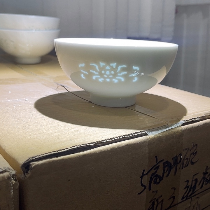 瓷片玲珑五英寸米饭碗2个，包邮