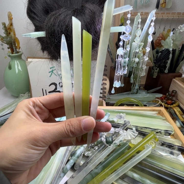 蛇纹石玉发饰未镶嵌4支中短