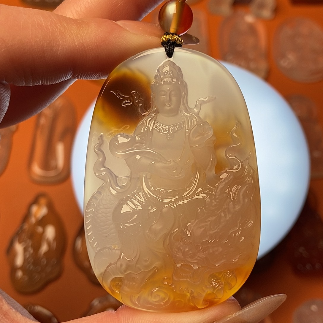 玛瑙/玉髓颈饰未镶嵌