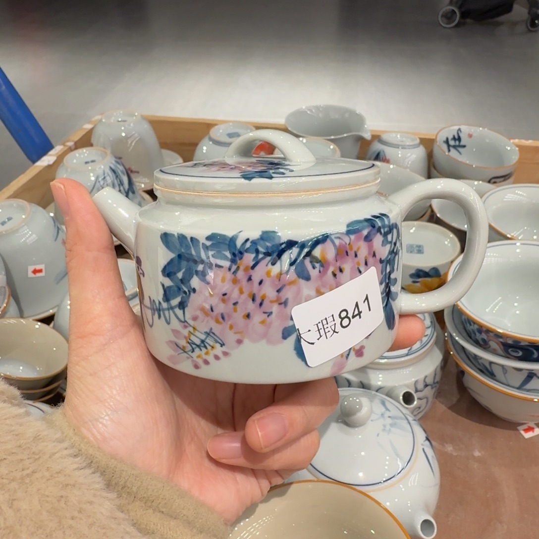 釉下手绘茶具微瑕