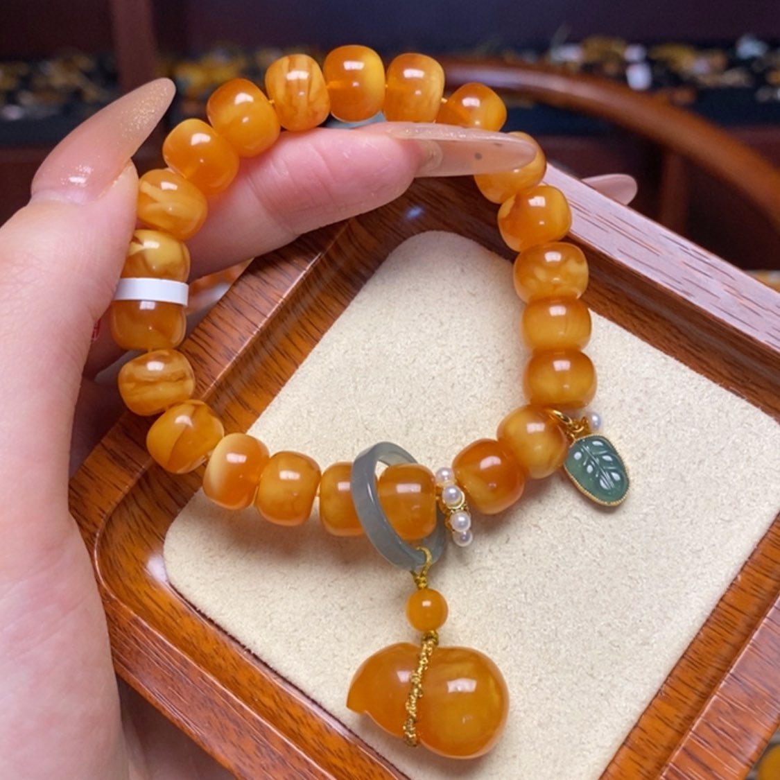 【闪购商品】蜜蜡手链未镶嵌手串