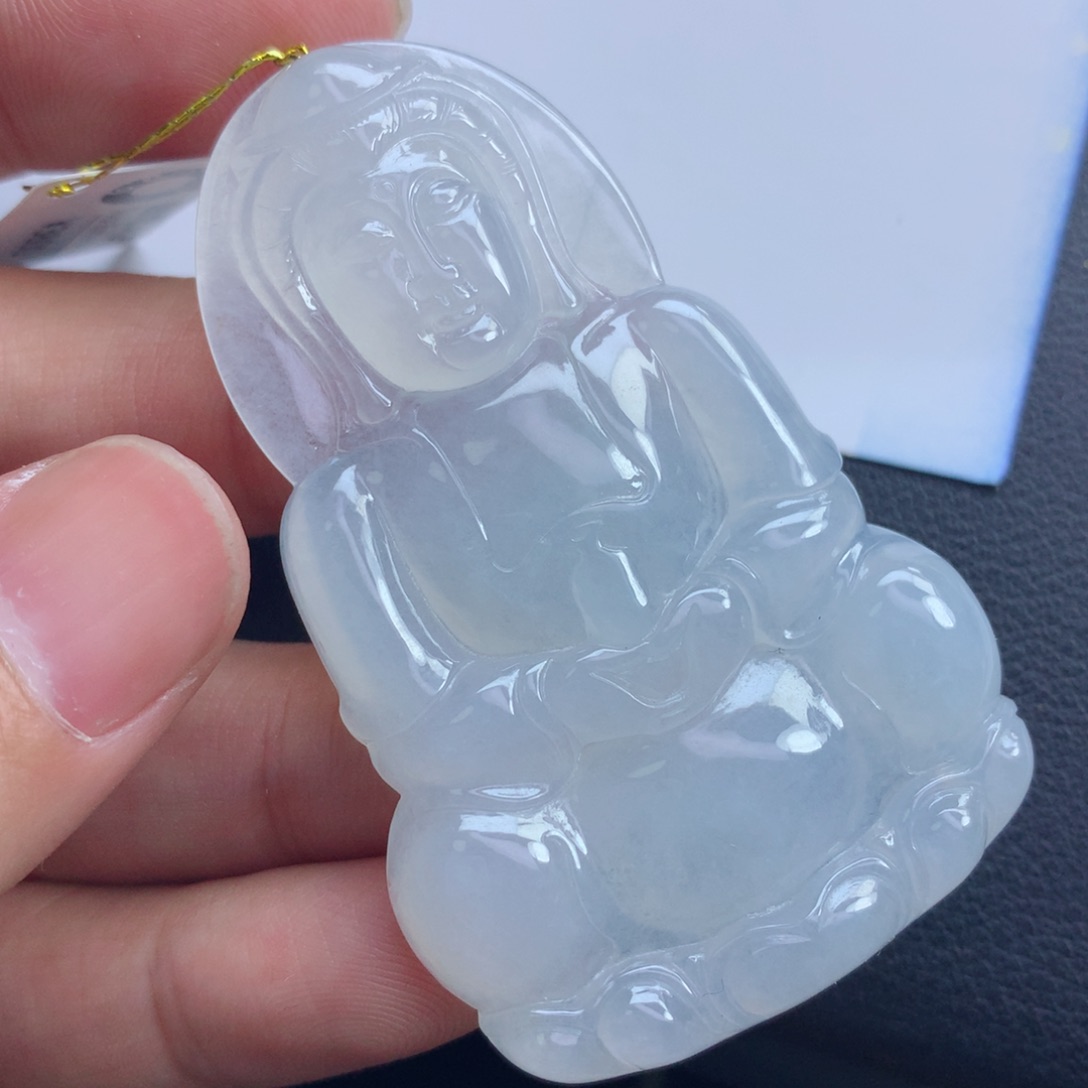 翡翠颈饰未镶嵌观音