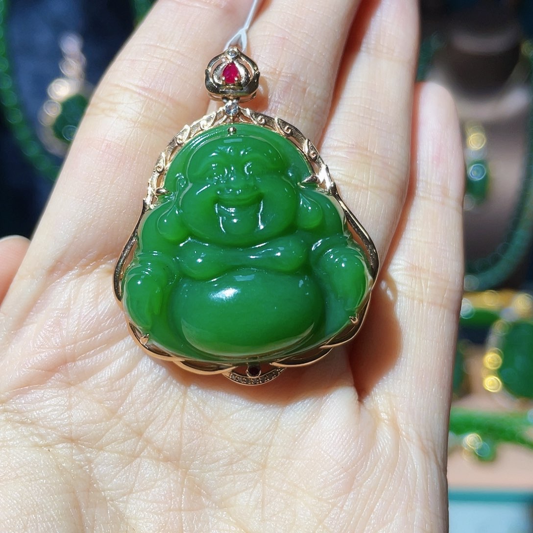 和田玉（碧玉）18K金镶嵌颈饰