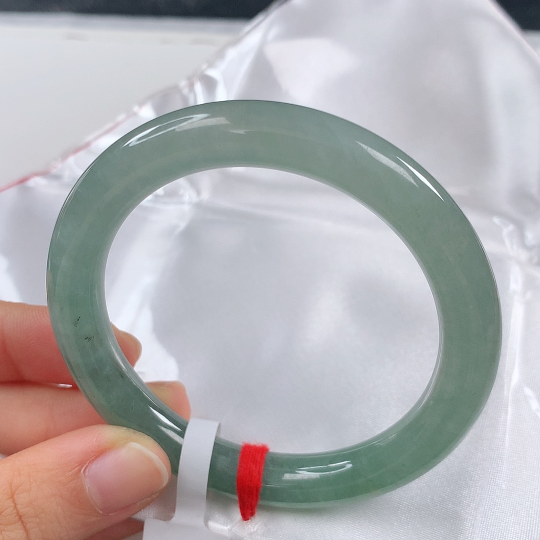 翡翠手镯未镶嵌 圆条①③⑧