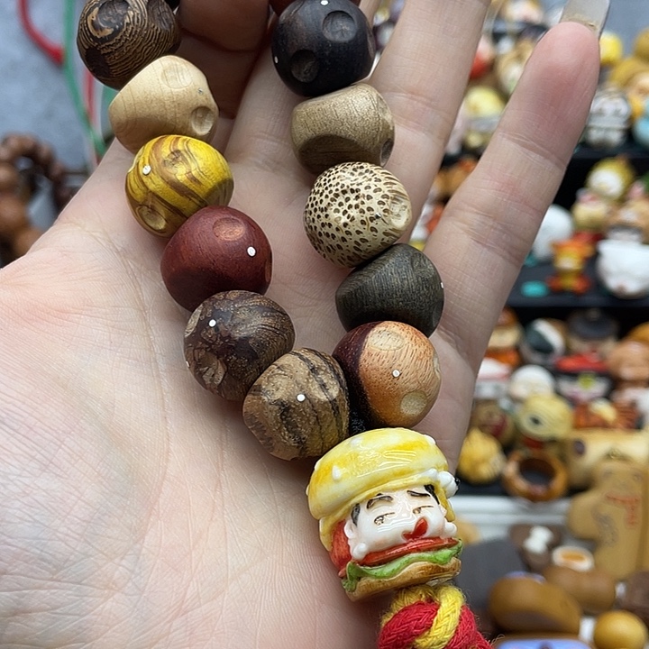 非金属手串配饰一起