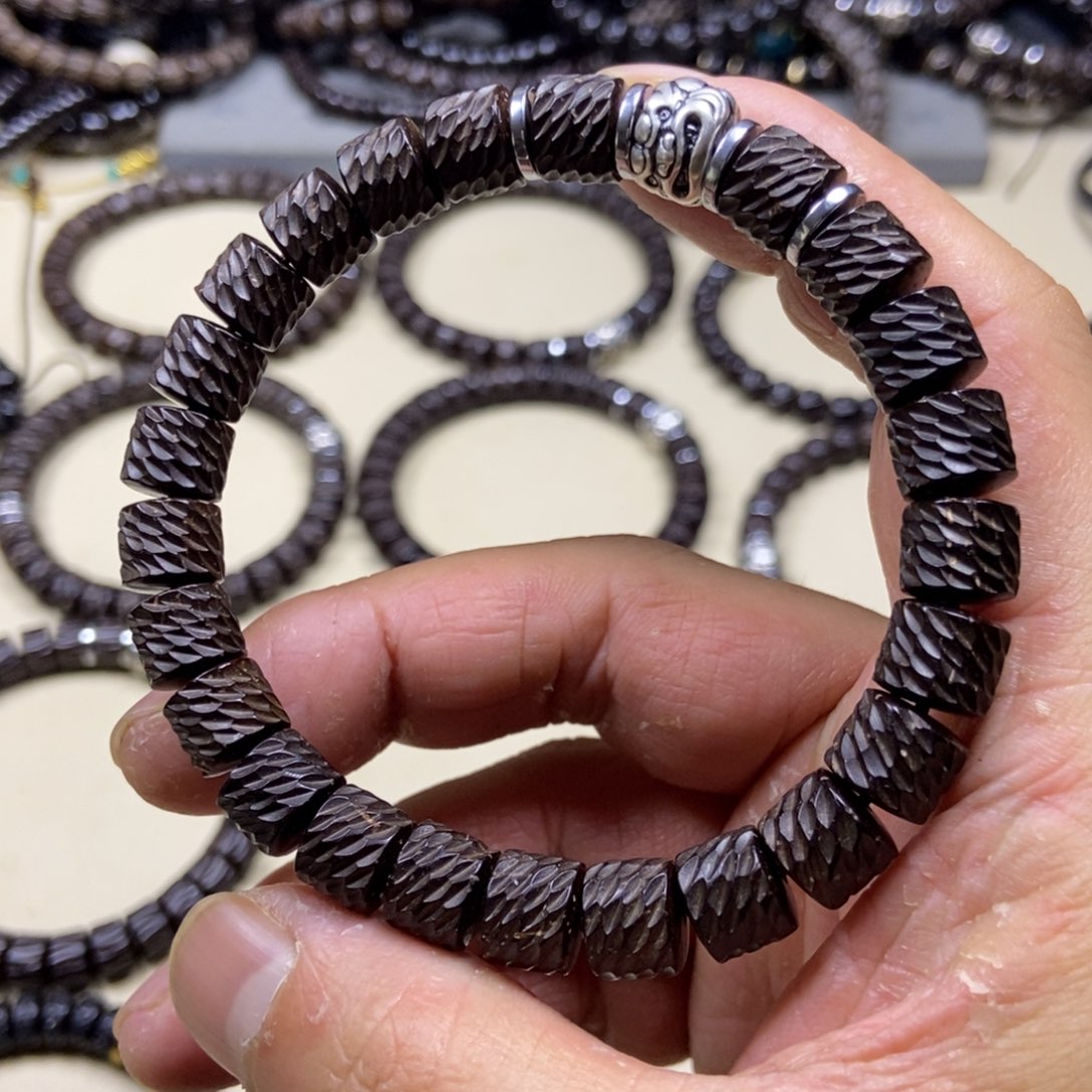 循***为椰蒂手串耶蒂龙鳞98