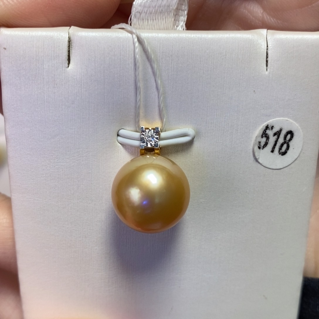 海水珍珠吊坠(不含链)18K金镶嵌