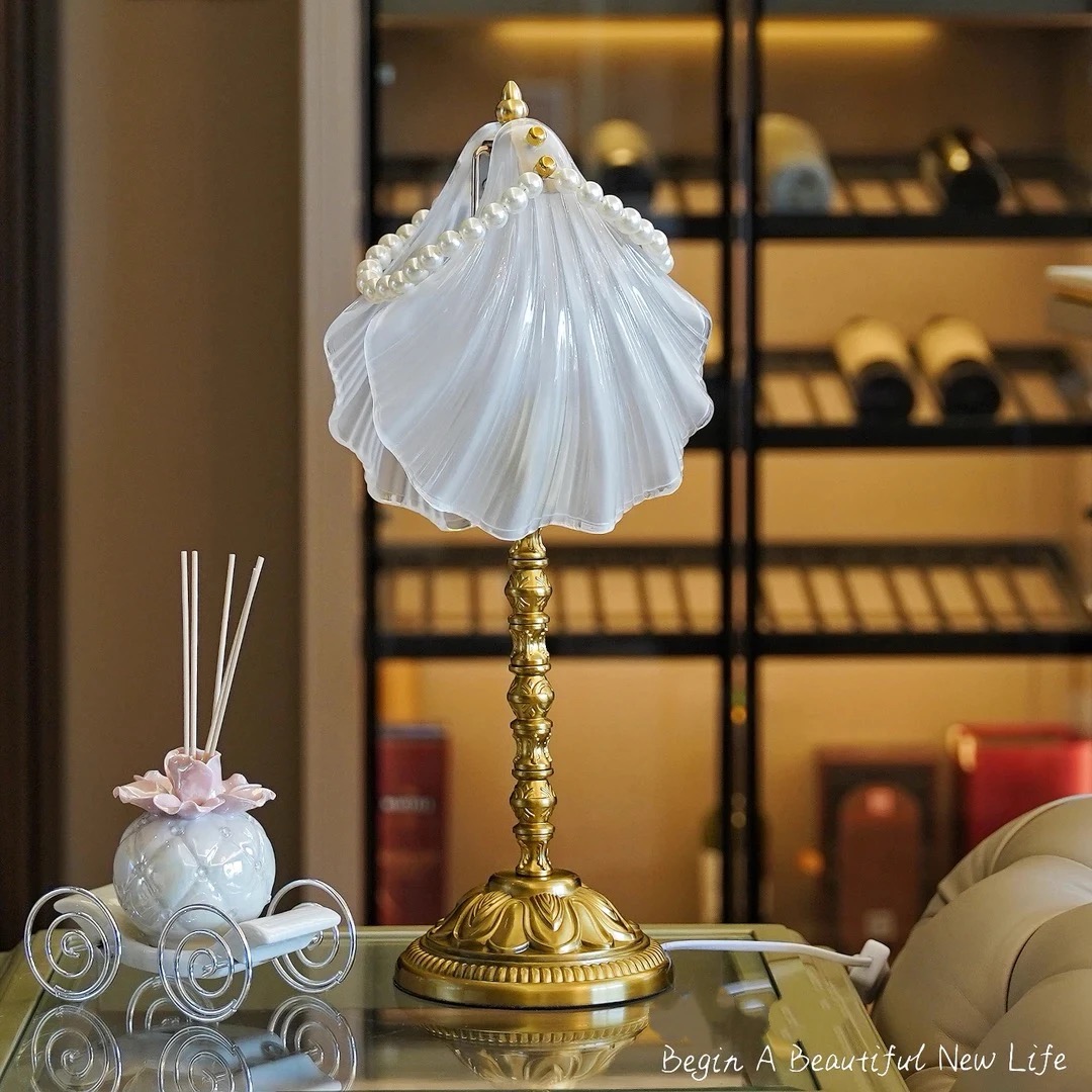 珍珠贝壳灯艺术轻奢卧室书房创意贝壳灯高级感台灯