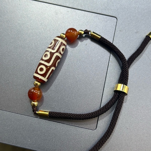 玛瑙编绳手链绿九眼款8100