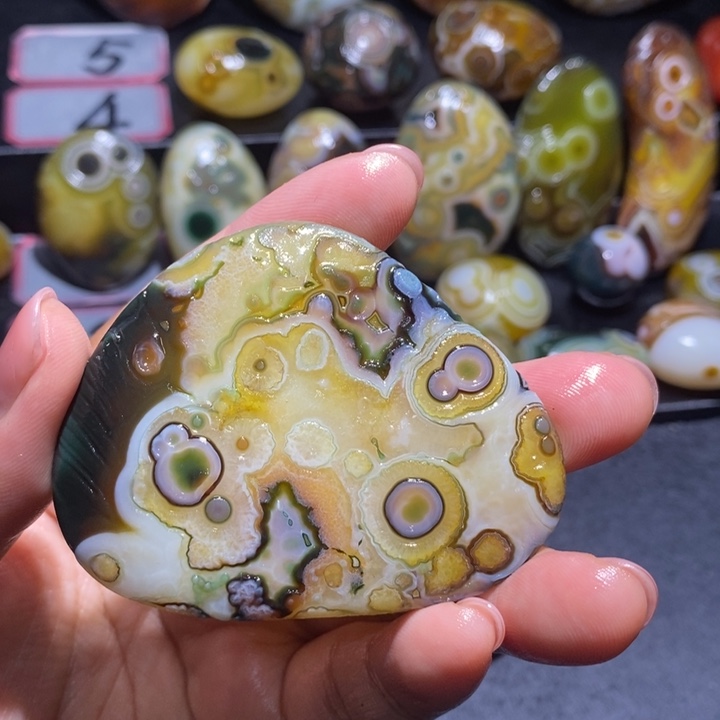 玛瑙/玉髓未镶嵌珠宝奇石107