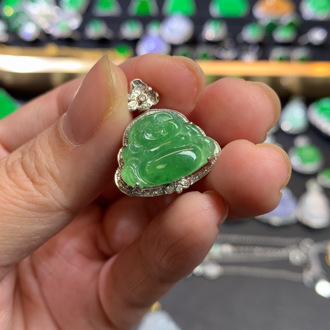 翡翠吊坠(不含链)18K金镶嵌