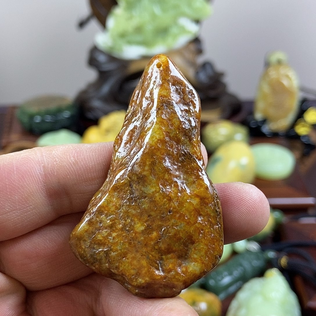 未镶嵌岫岩河磨玉（透闪石质玉）珠宝奇石
