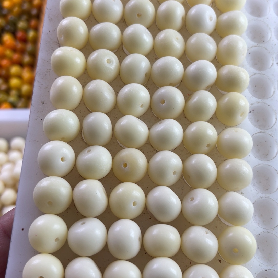 白玉菩提吊坠精品13.5奶黄苹果60颗