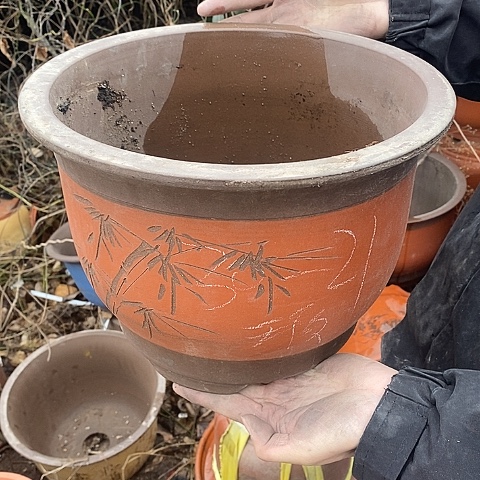 紫砂中国宜兴紫砂花盆，