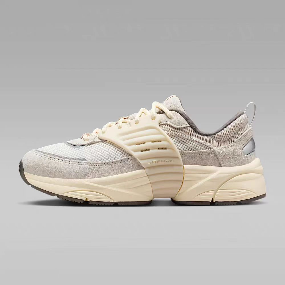 耐克/NIKE男子Jordan新款经典舒适软弹运动老爹鞋 IB3722101