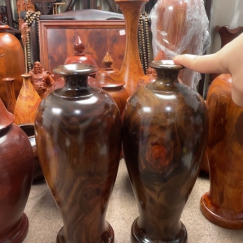 交趾黄檀（大红酸枝）用****2对瓶