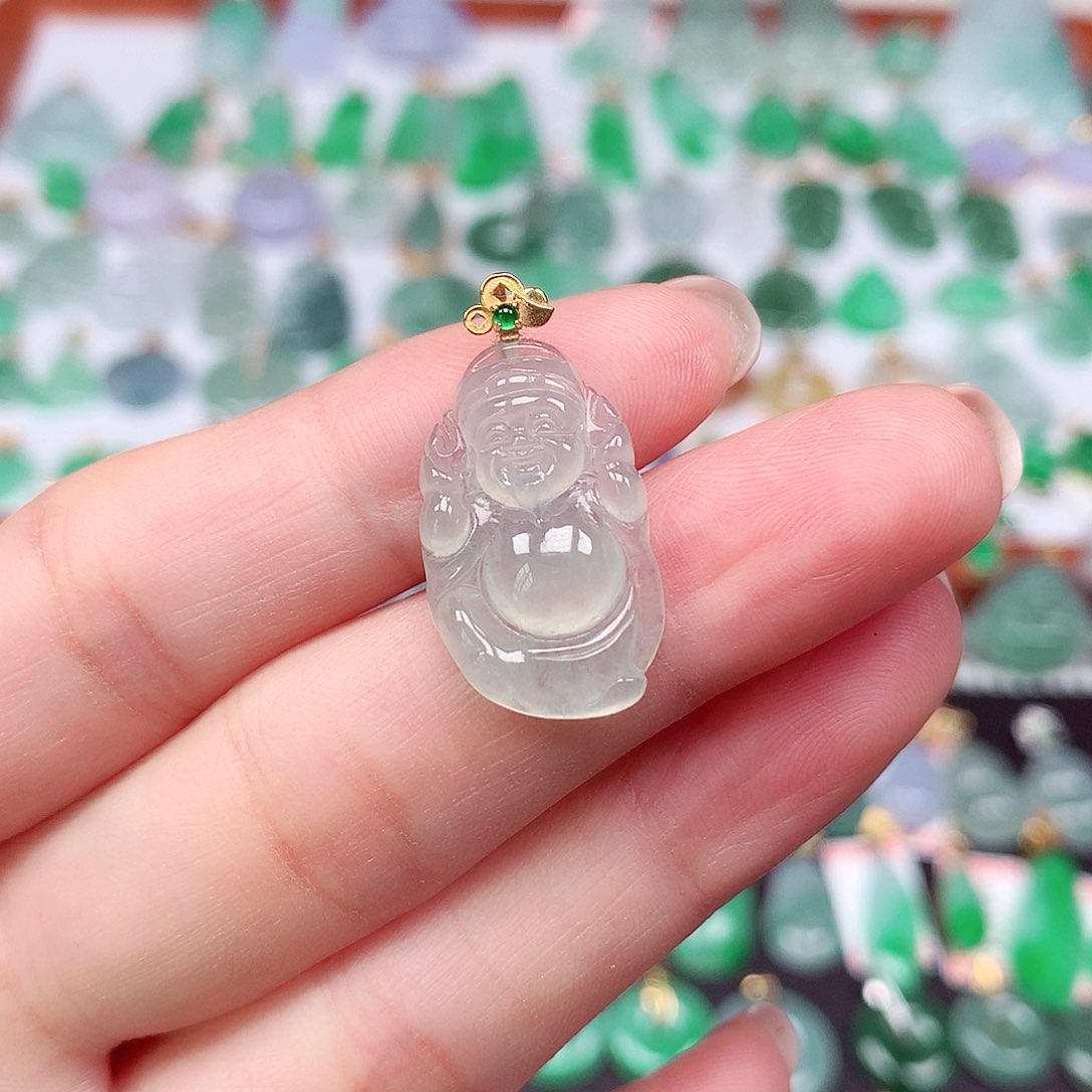 翡翠颈饰18K金镶嵌天然翡翠A货