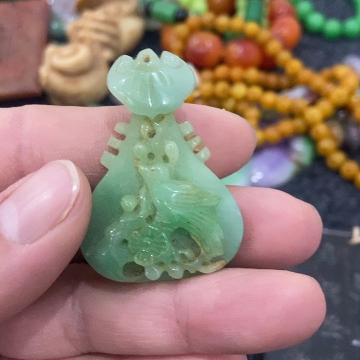 白玉菩提吊坠摆件