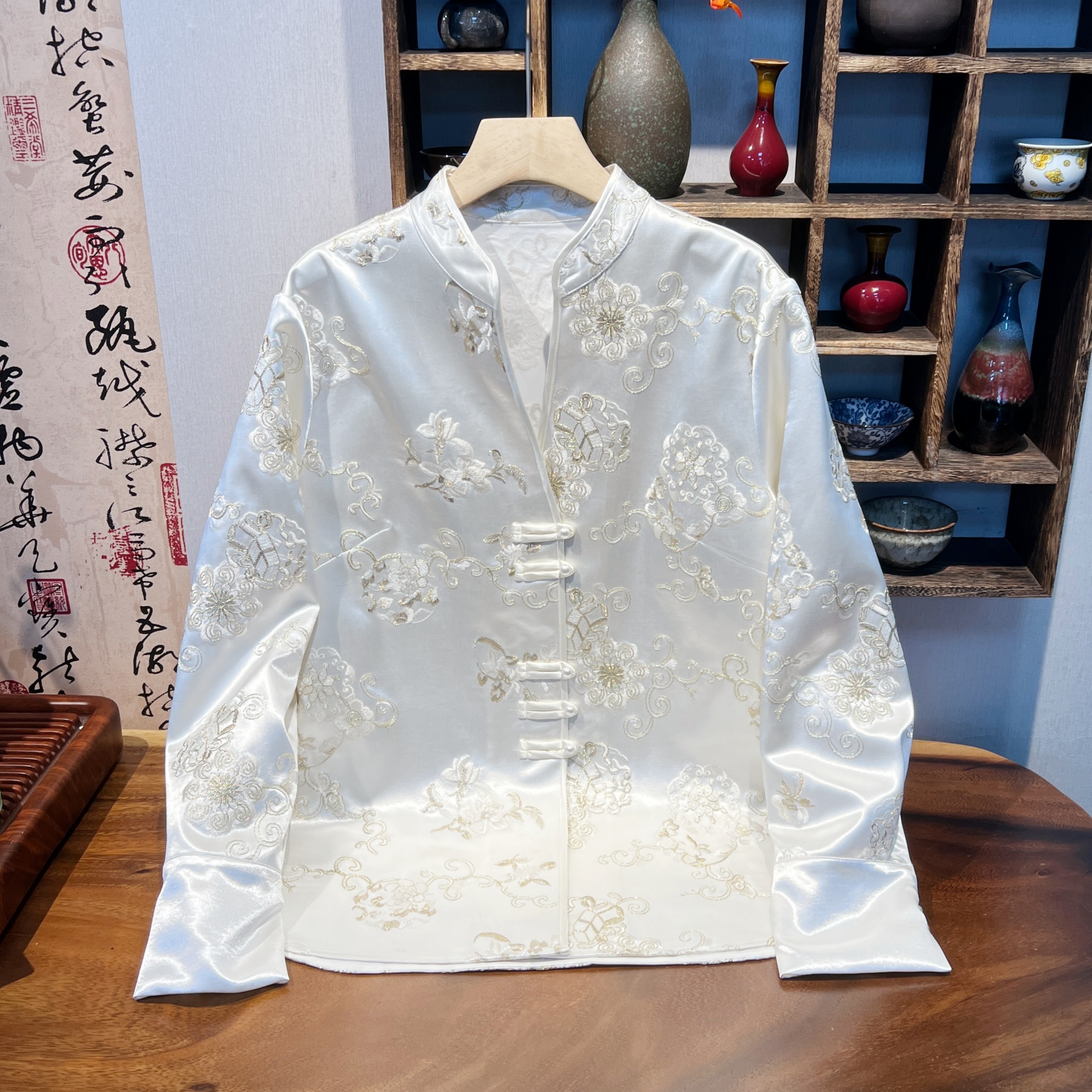 悦哲2026春季新款国风刺绣衬衫女新中式长袖上衣时尚衬衣3708