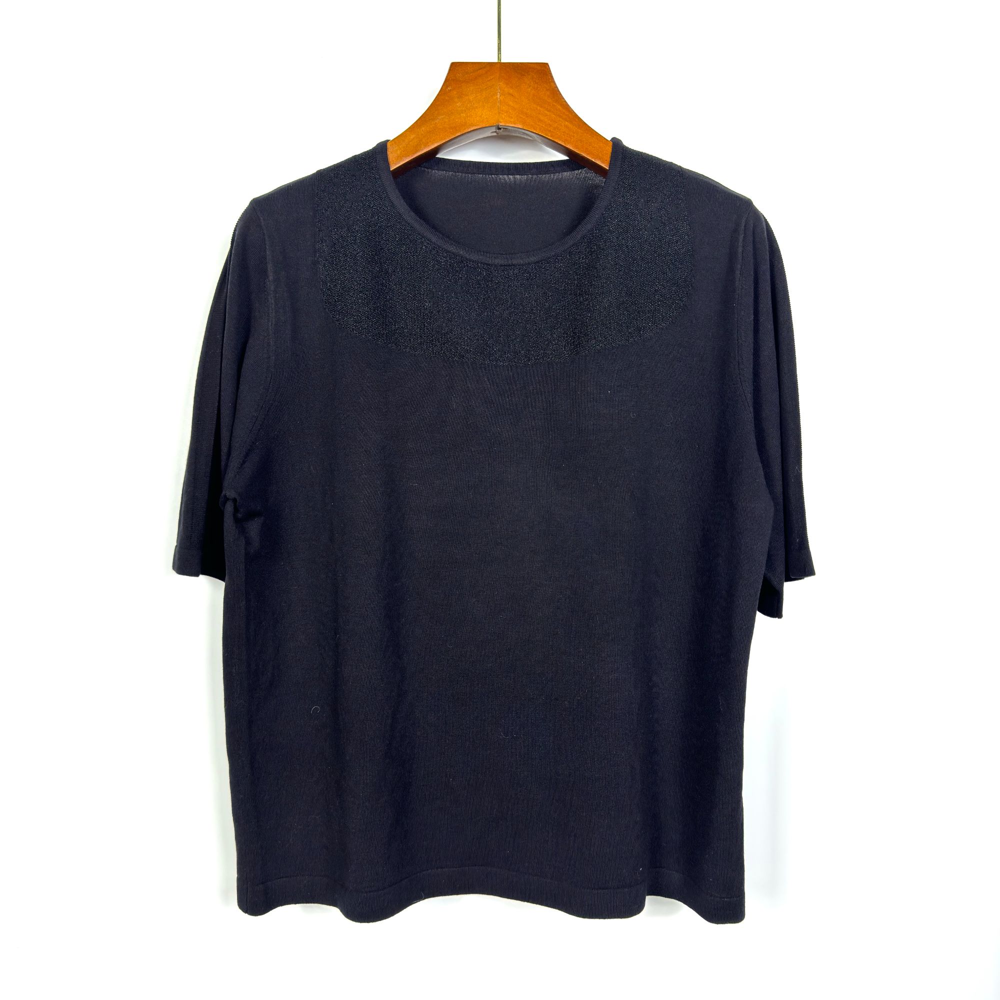 A朱总服饰2025002新款针织衫