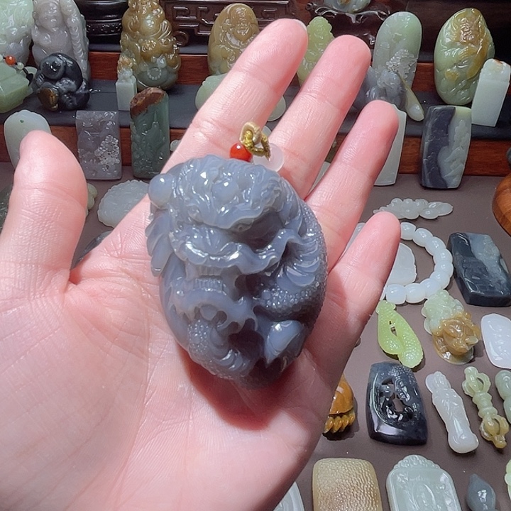 颈饰未镶嵌和田玉