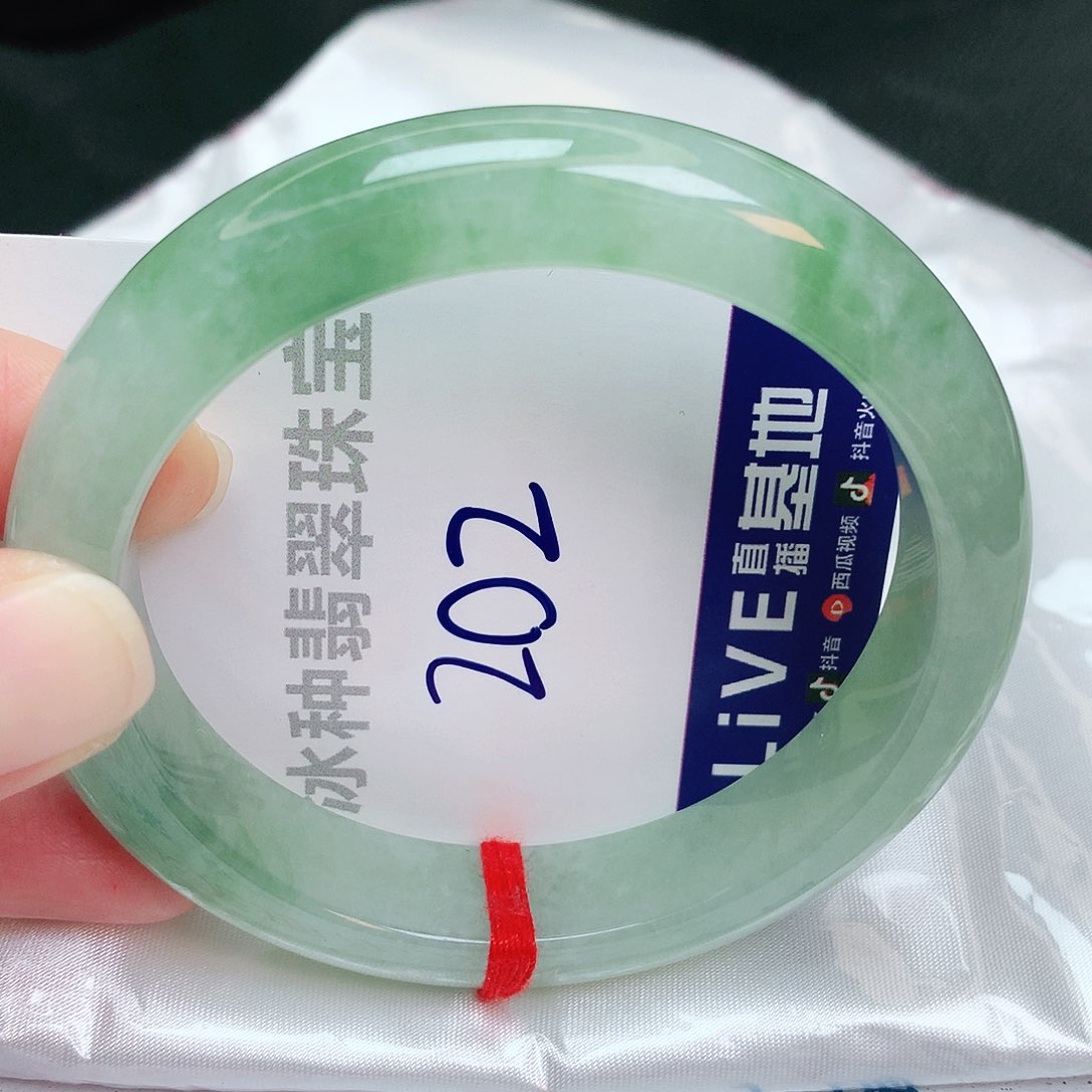 翡翠手镯未镶嵌缅甸天然A货翡翠手镯