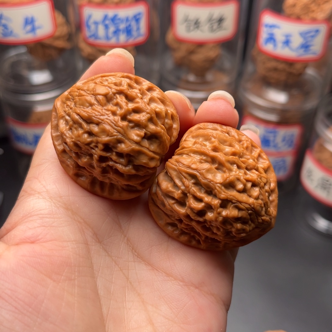 把件文玩核桃39金牛