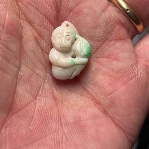 翡翠颈饰未镶嵌如*