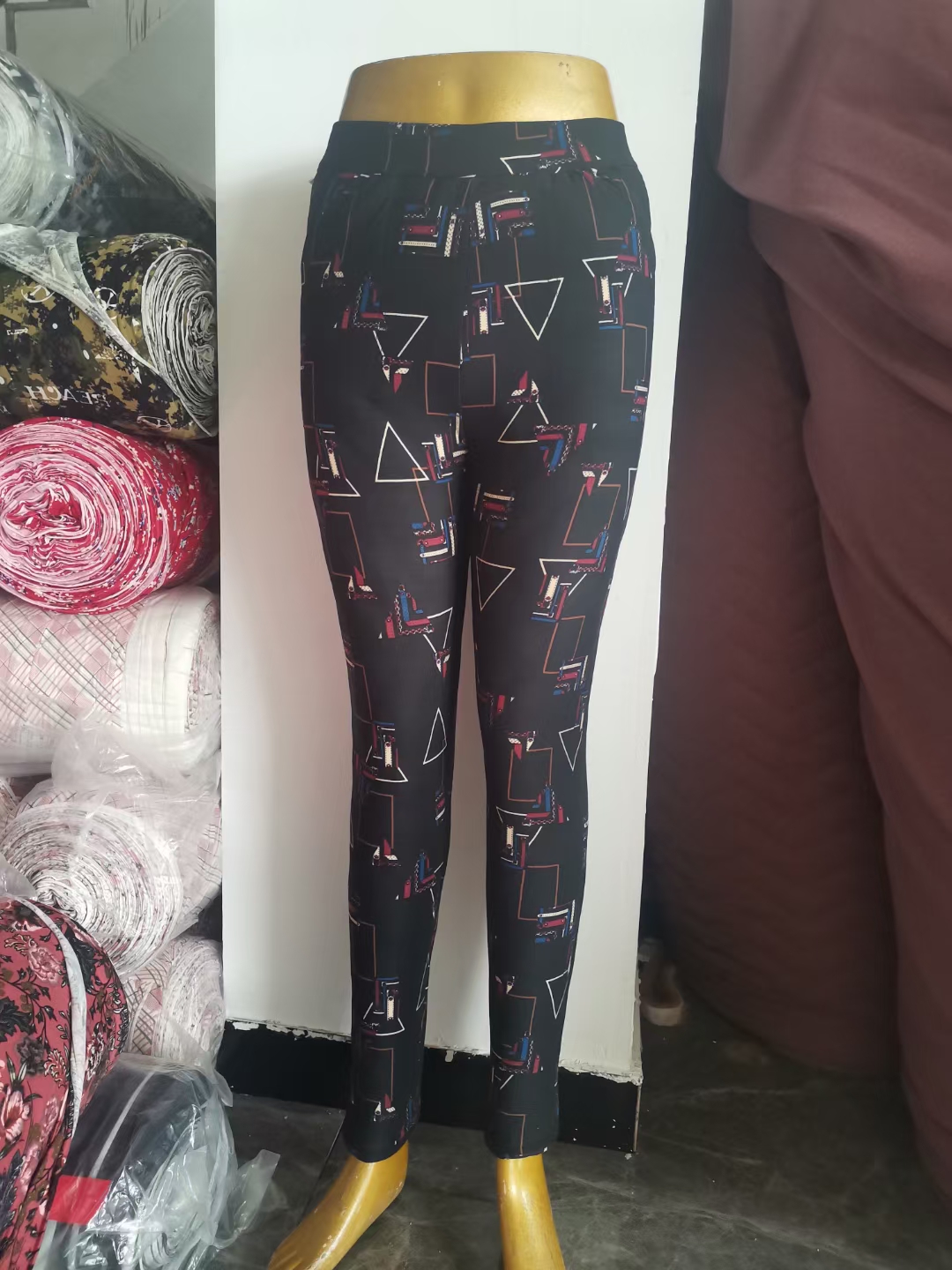 中老年妈妈装秋冬保暖大码女棉衣时尚带长毛贴片碎花小香风气质