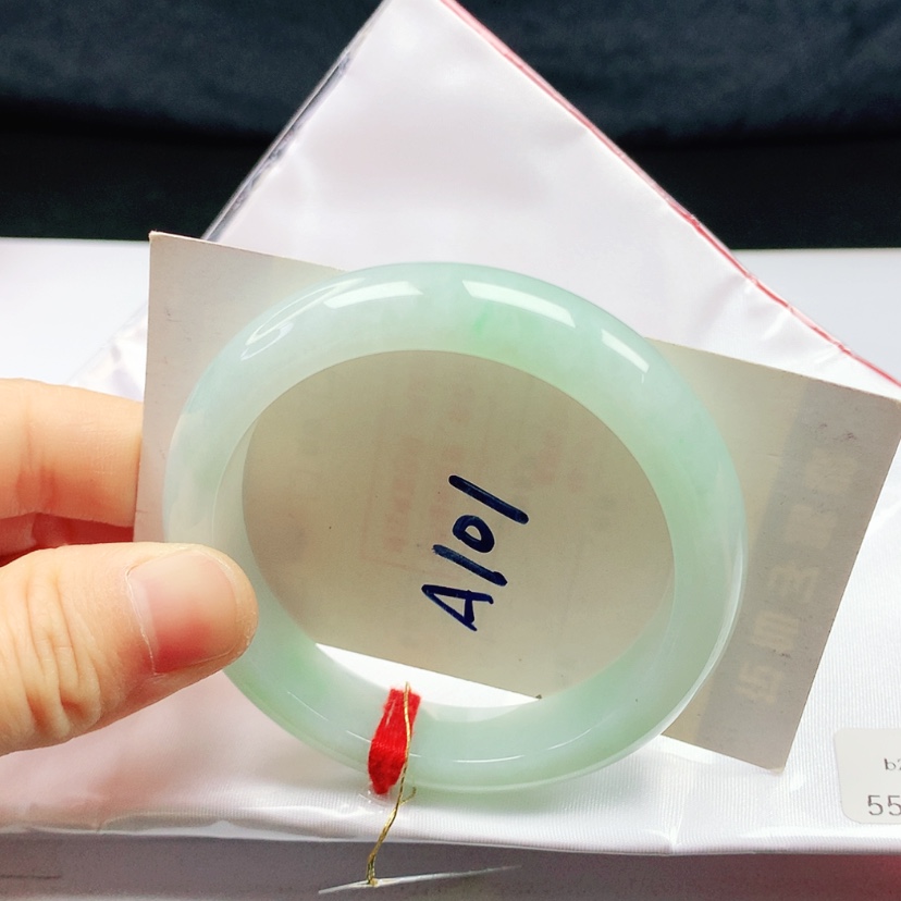 【闪购商品】翡翠手镯未镶嵌55➕圈口