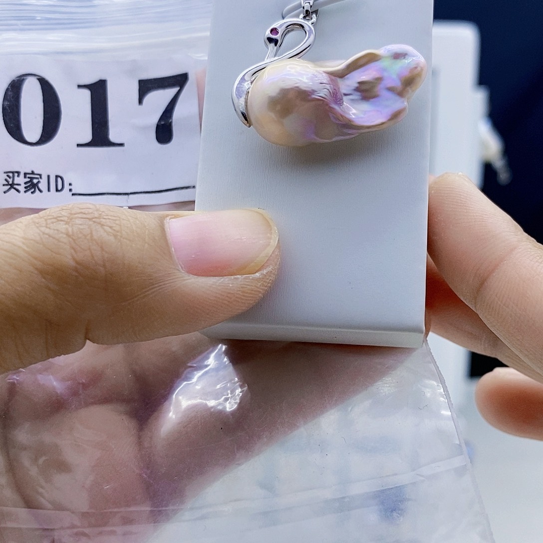 淡水珍珠颈饰钛钢