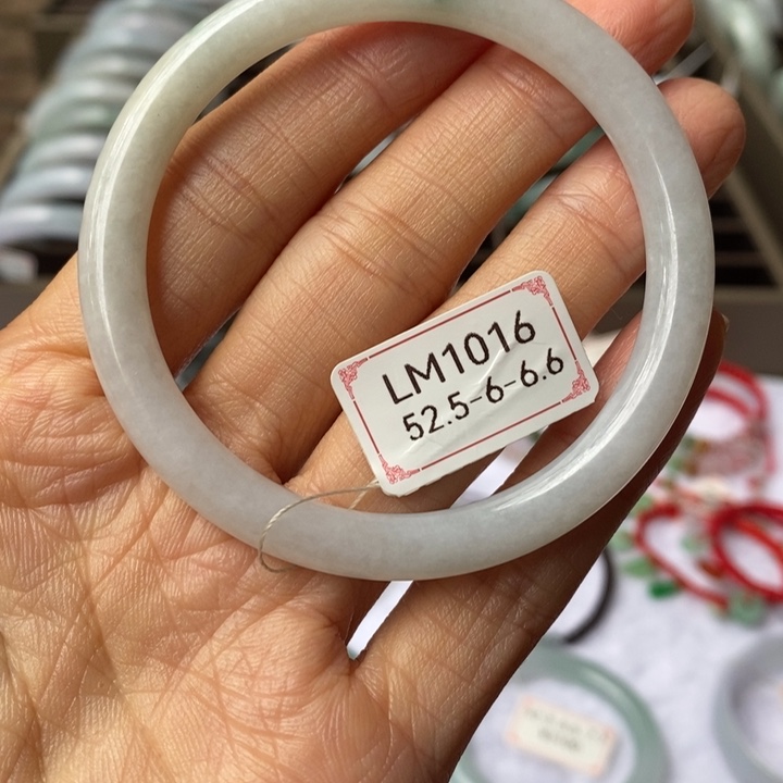 翡翠手镯未镶嵌M*a52.5圈口
