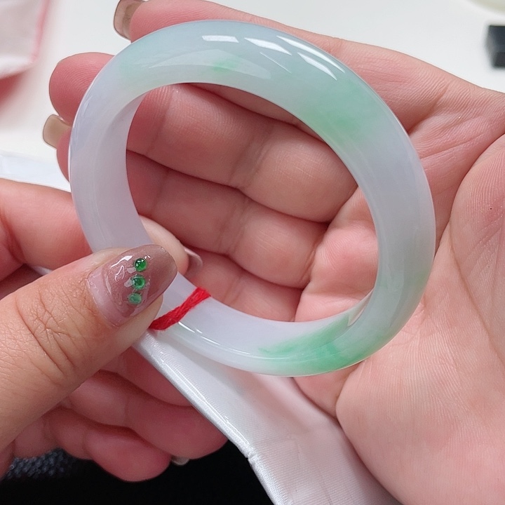 翡翠手镯未镶嵌缅甸翡翠手镯56圈