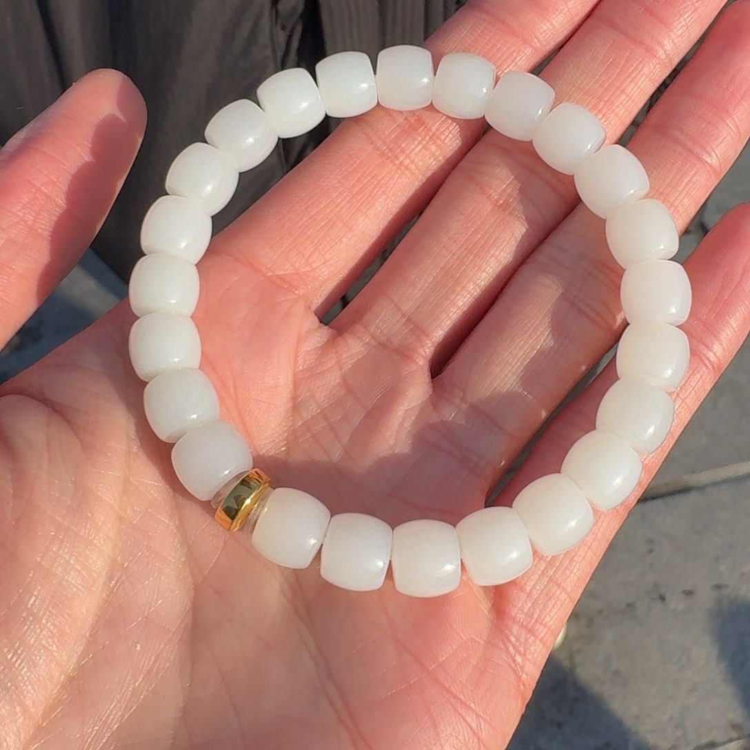 和田玉手串18K金镶嵌113张昕宇