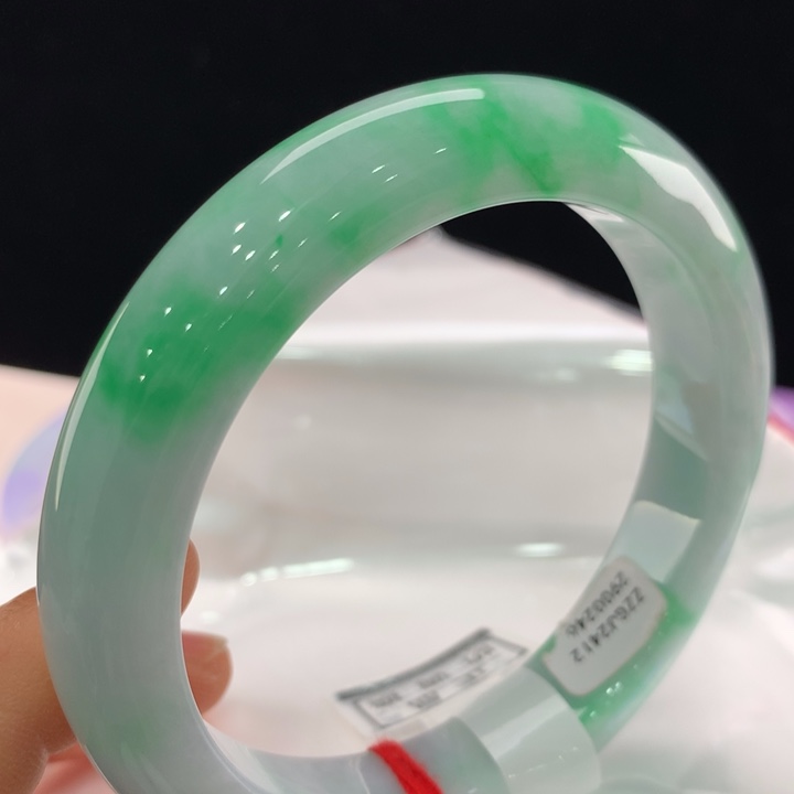 翡翠手镯未镶嵌111-0246
