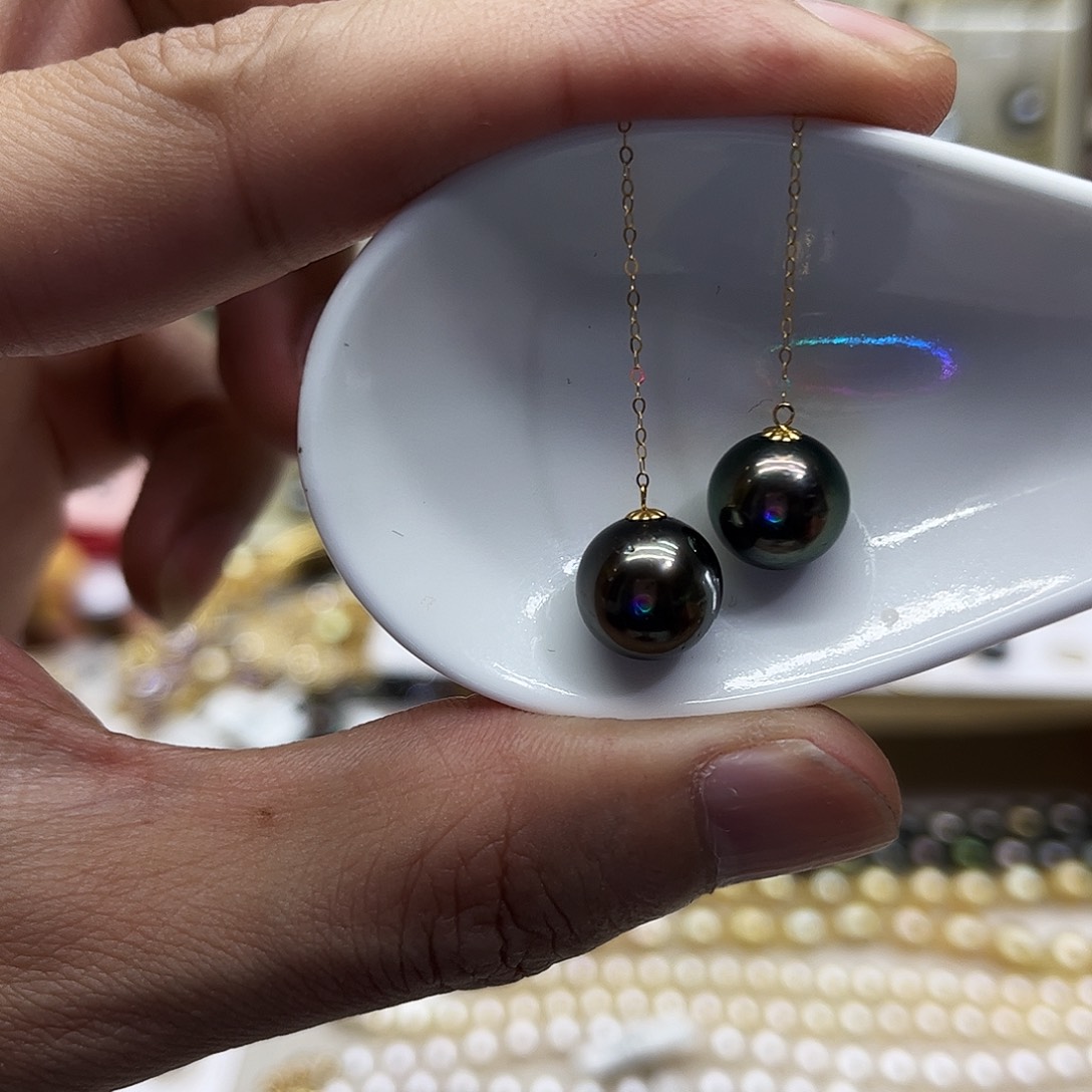 未镶嵌海水珍珠耳饰