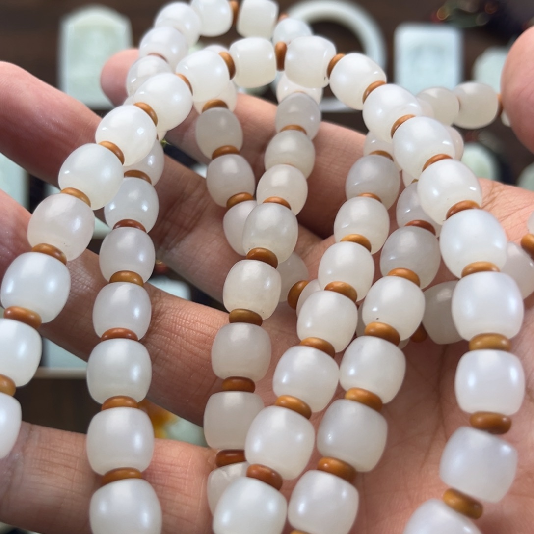 洒***生和田玉未镶嵌挂件108链子