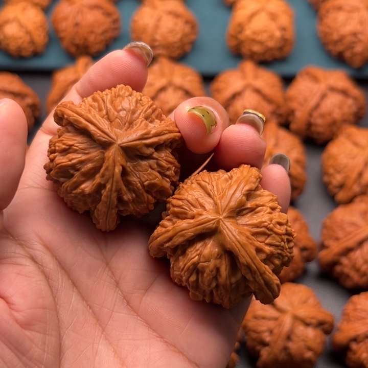 美***萨吊坠文玩核桃8888888