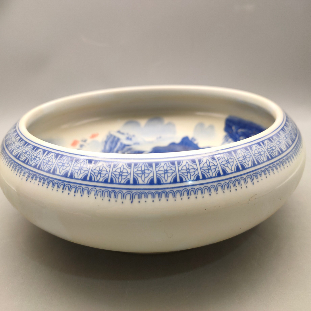 瓷青花流霞飞瀑图笔洗！口径25cm高度7cm