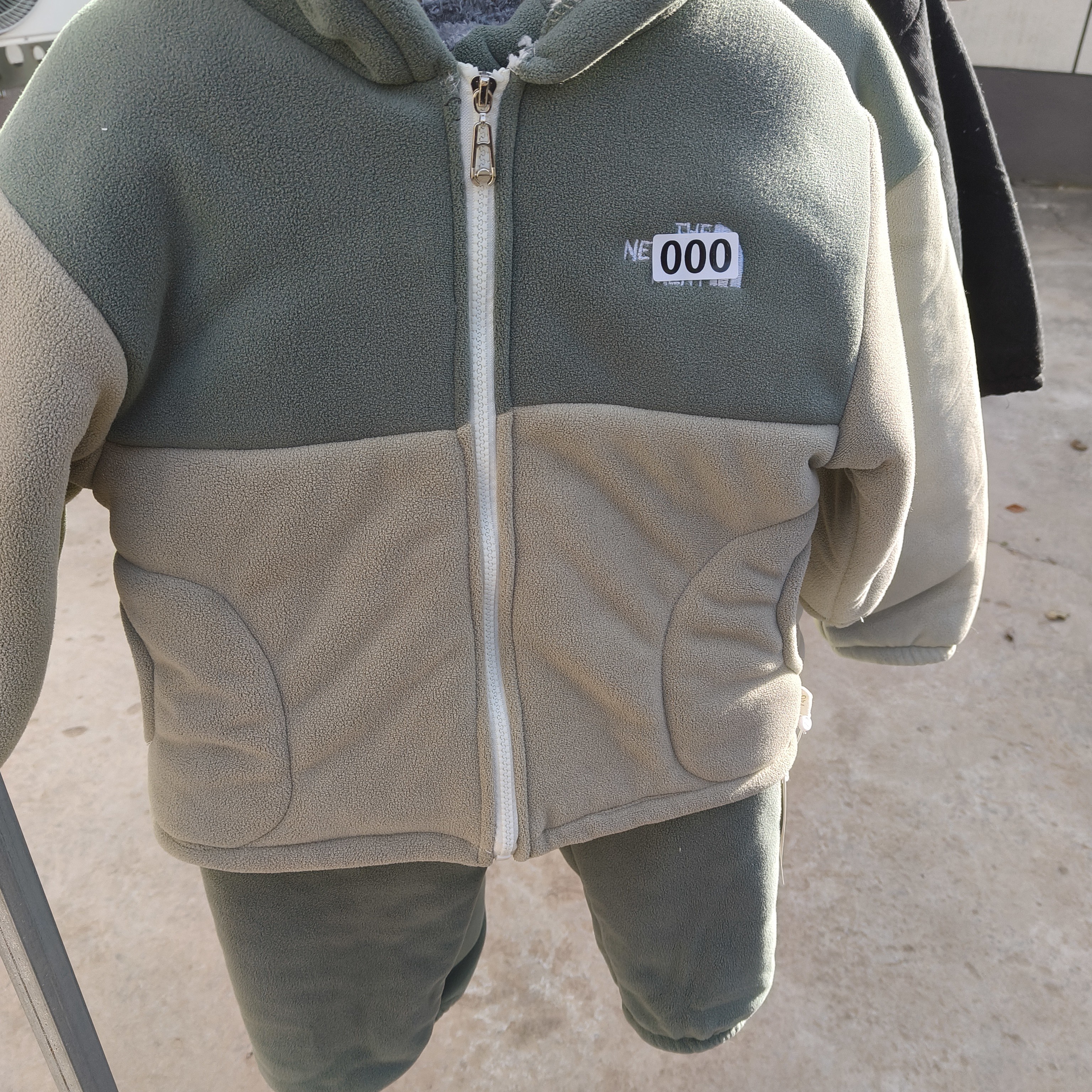 男童水貂绒外套冬款中大童摇粒绒加厚j家居