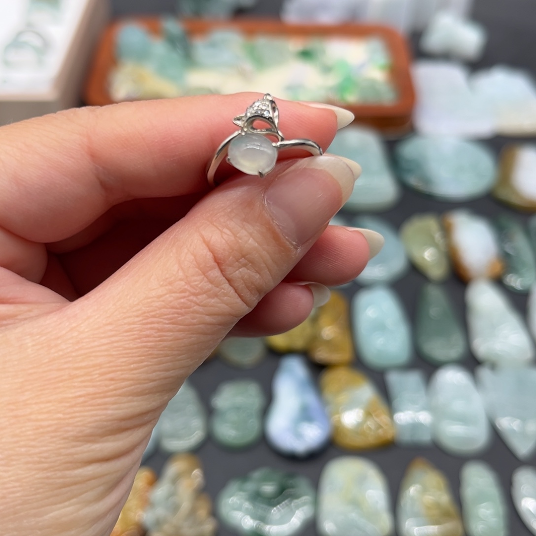 翡翠银S925镶嵌颈饰戒指