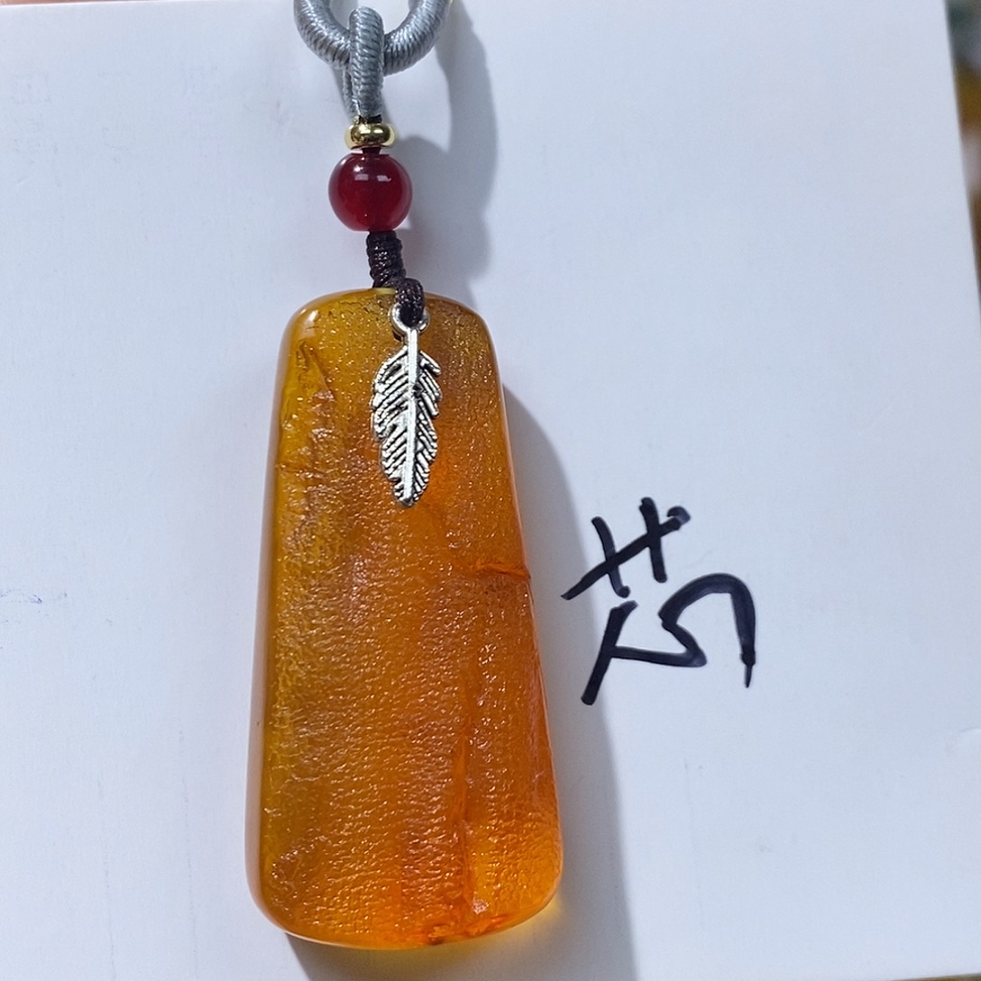 定制琥珀未镶嵌蜜蜡