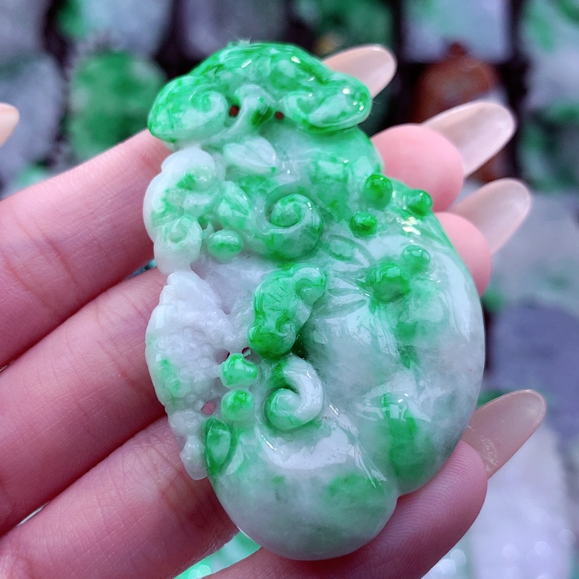 【闪购商品】翡翠颈饰未镶嵌天然