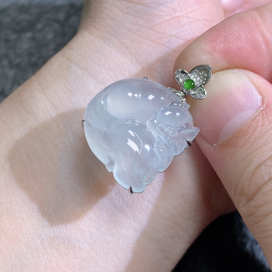 缅甸天然A货翡翠镶嵌18k金冰种九尾狐吊坠狐狸桃花冰透32×24×8.5