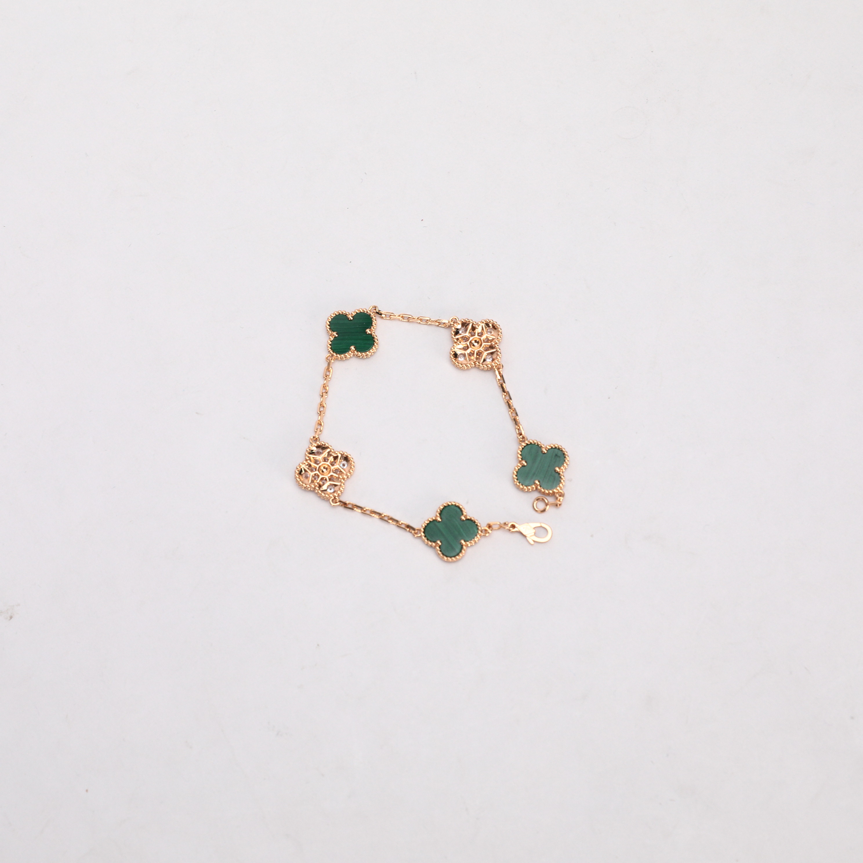 铜合金合成锆石手链 时代品牌【四叶草五花手链 】经典手链 M40388