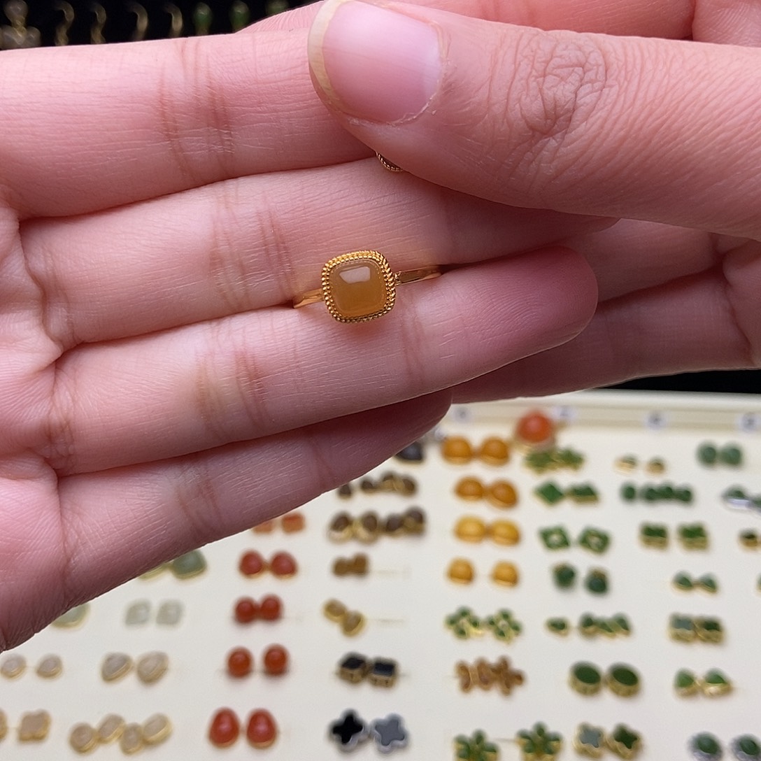 和田玉银S925镶嵌耳饰