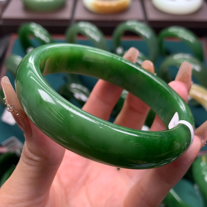 未镶嵌手镯和田玉（碧玉）6162